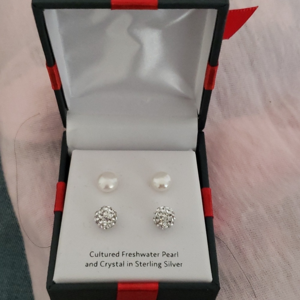 Freshwater pearl earrings